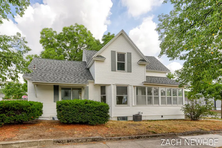 430 Washington Avenue, Holland, MI 49423 - Image #2