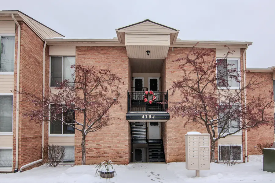 4194 Packard Street #1, Ann Arbor, MI 48108 - Image #2