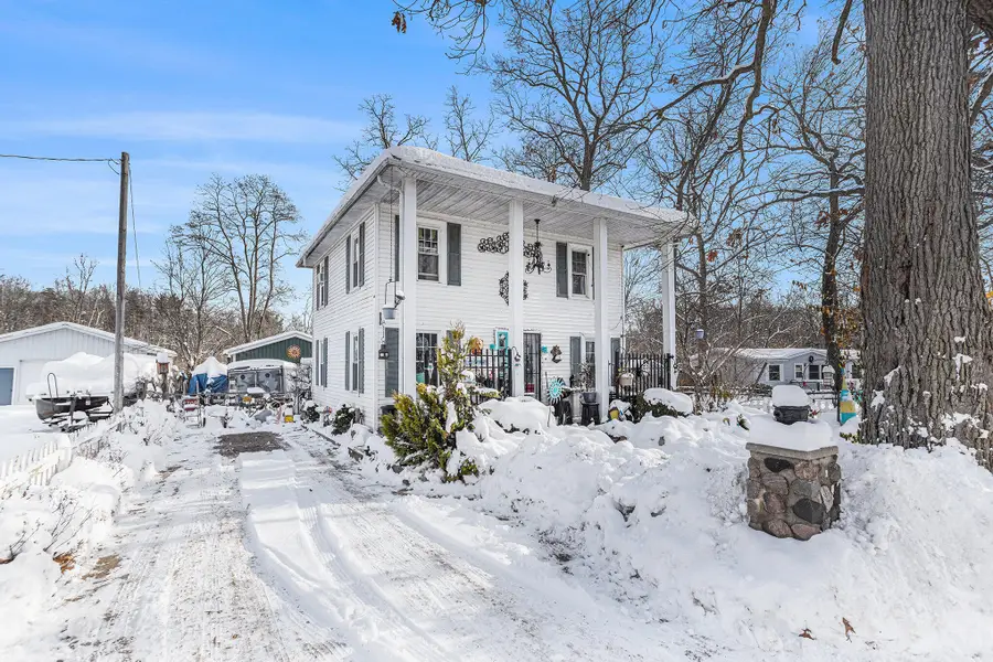 11175 E Shore Drive, Delton, MI 49046 - Image #3