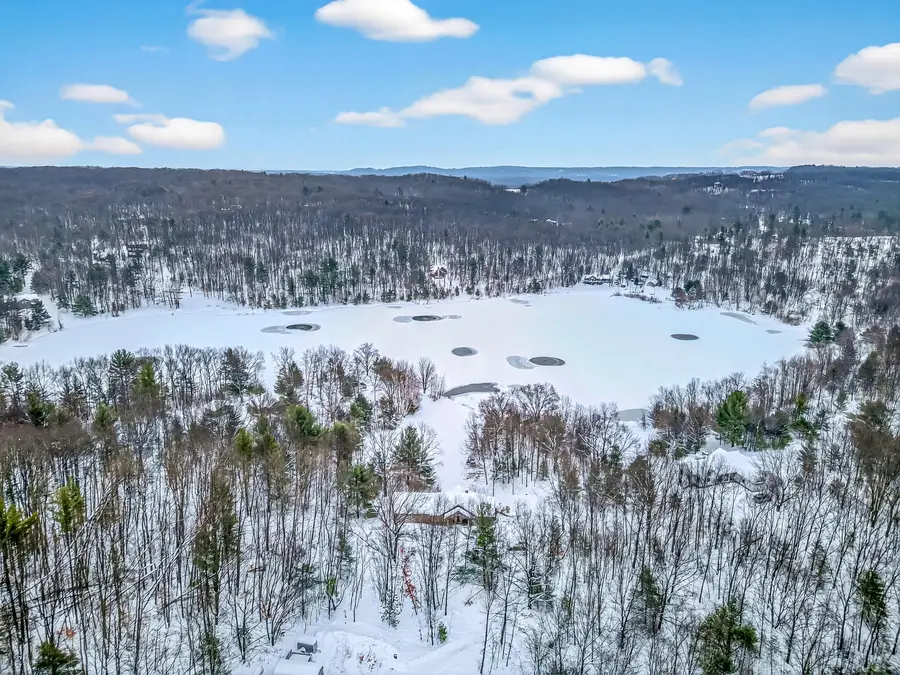 7433 W Buchanan Road, Shelby, MI 49455 - Image #2