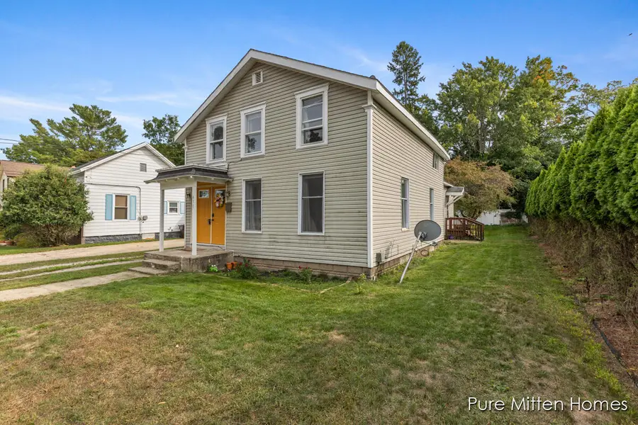 417 Sanborn Avenue, Big Rapids, MI 49307 - Image #2