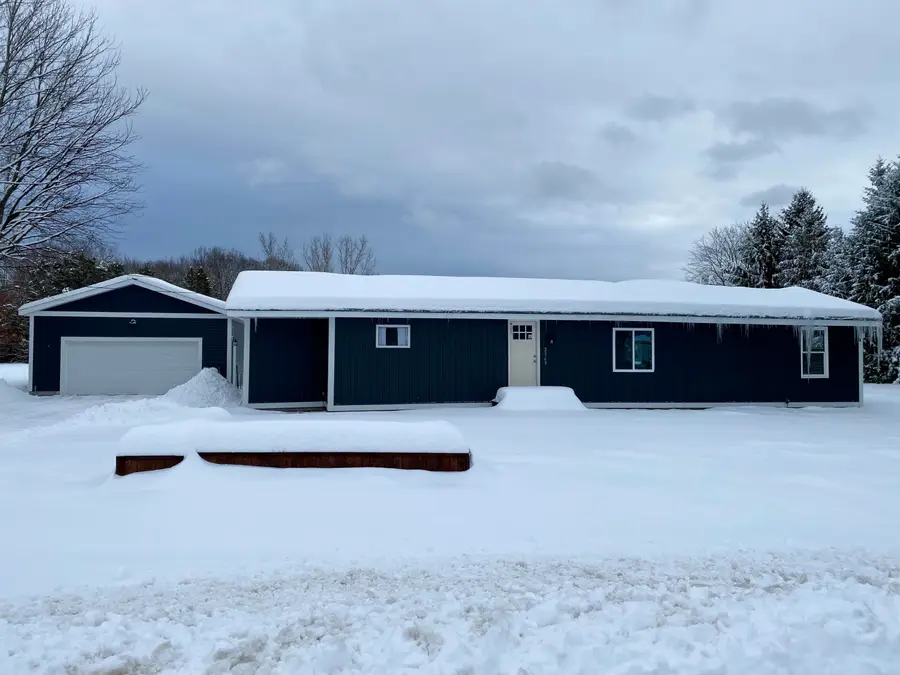 2369 W Cleveland Road, New Era, MI 49446 - Image #2