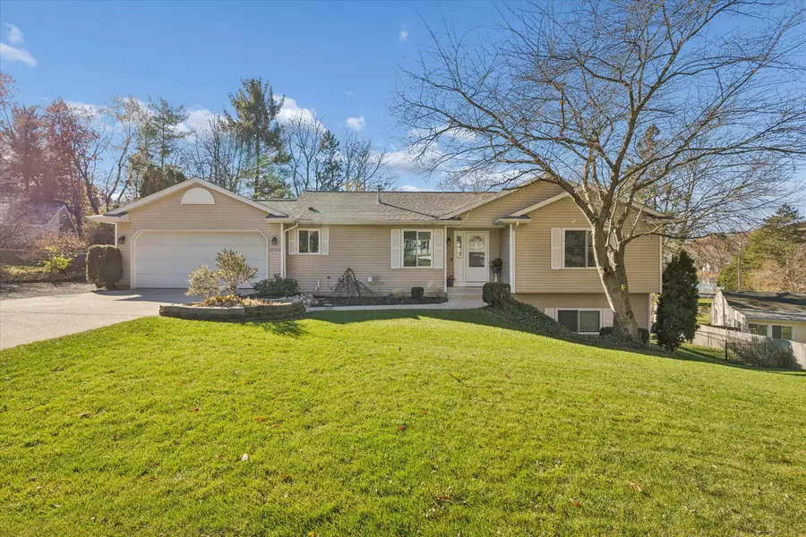3039 Jeanlin Drive Se, Grand Rapids, MI 49546 - Image #3