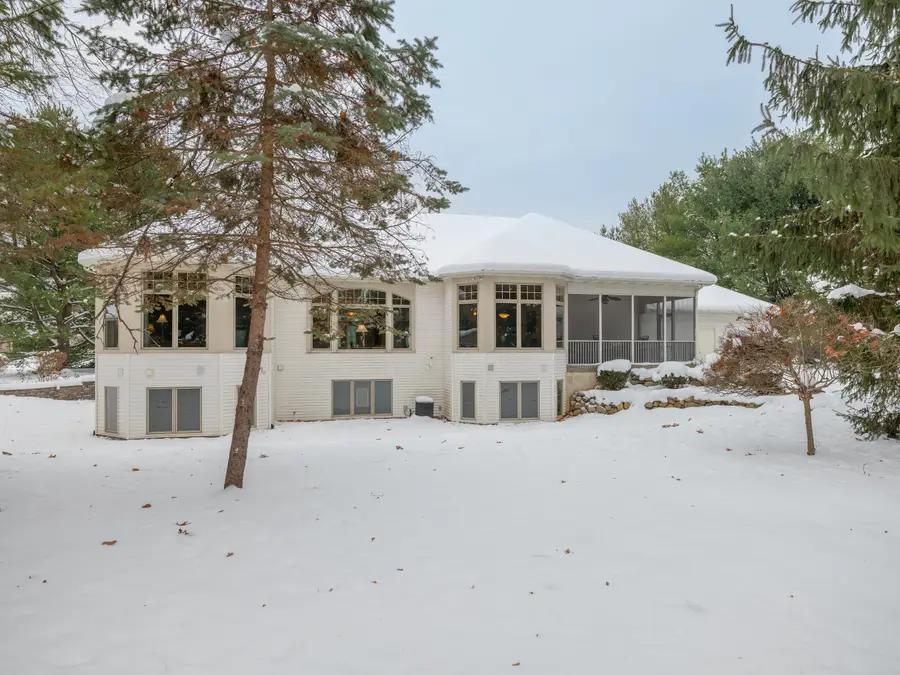 5939 Swallow Avenue, Kalamazoo, MI 49009 - Image #2