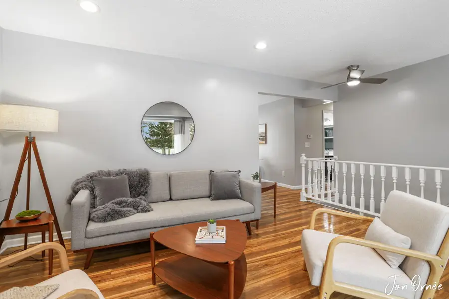 5760 Ivanrest Avenue Sw, Wyoming, MI 49418 - Image #3