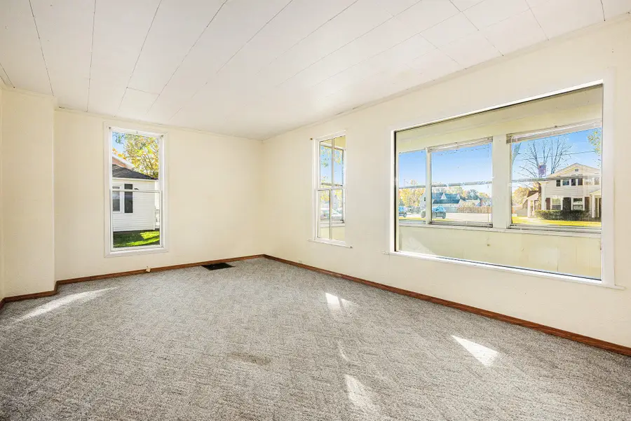 120 W Franklin Street, Otsego, MI 49078 - Image #3