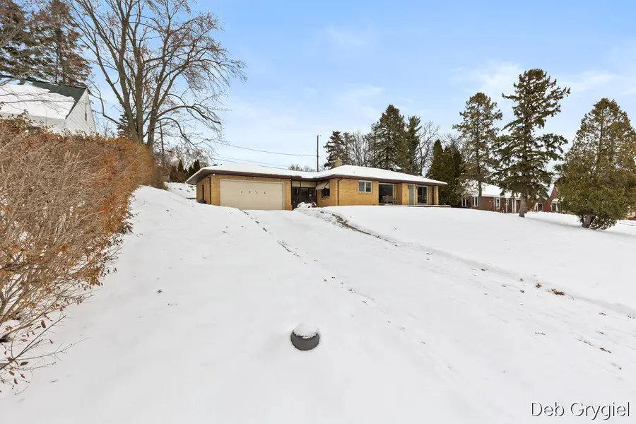 1715 Oswego Street Nw, Grand Rapids, MI 49504 - Image #3