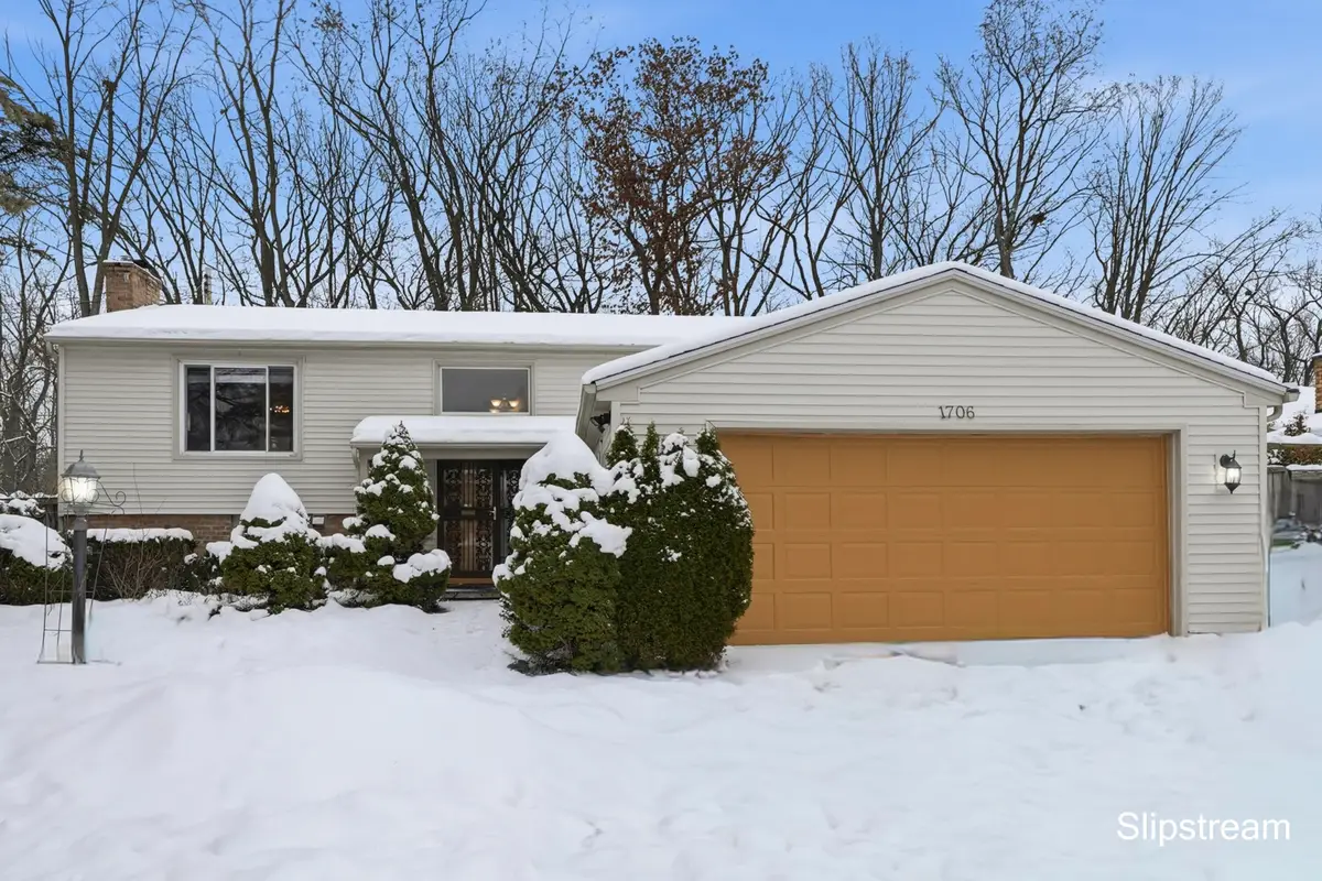 1706 Autumn Lane, Lansing, MI 48912 - Image #1