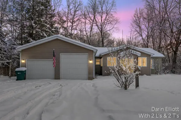 3155 Cowboy Cove Lane, Ionia, MI 48846