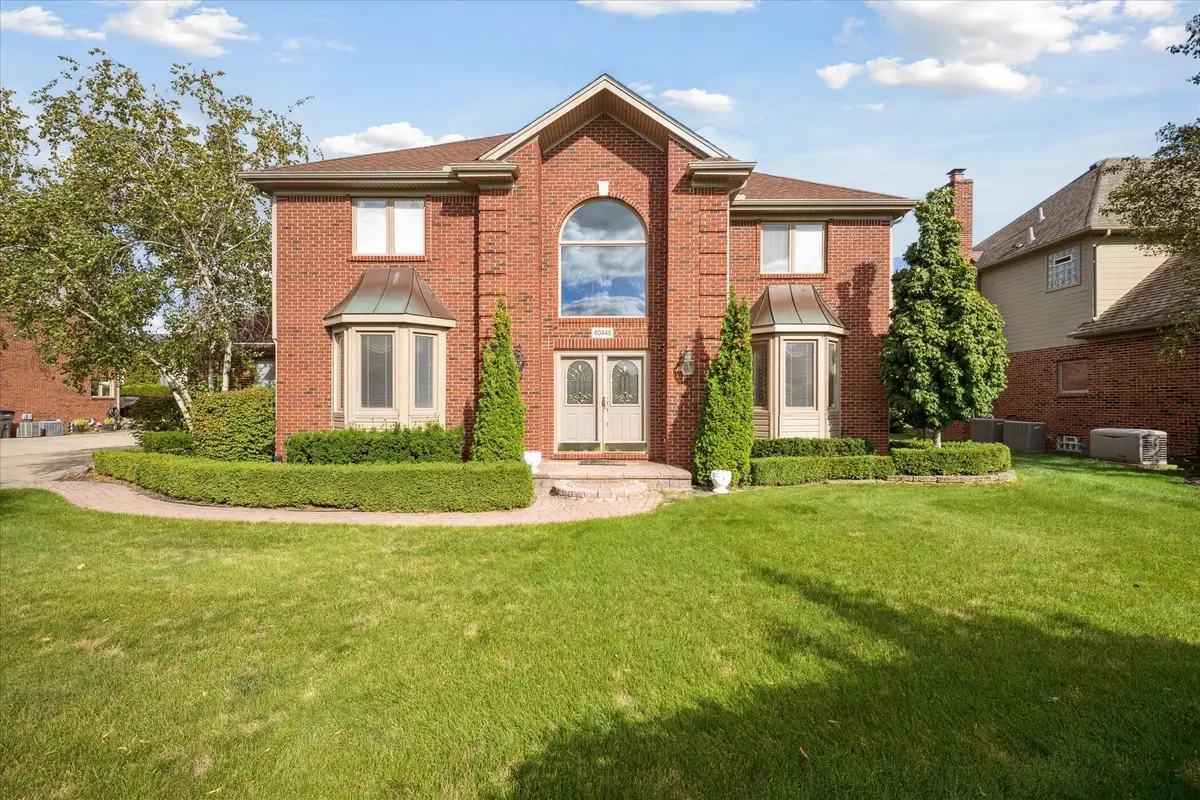 40448 Emerald W, Clinton Township, MI 48038 - Image #1