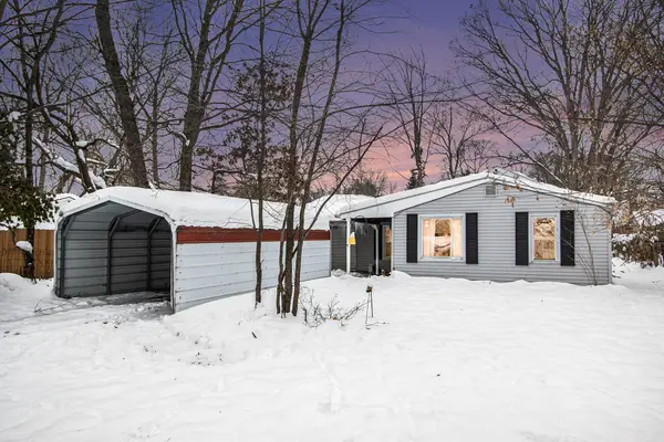 2418 Edgewood Drive, Kalamazoo, MI 49008