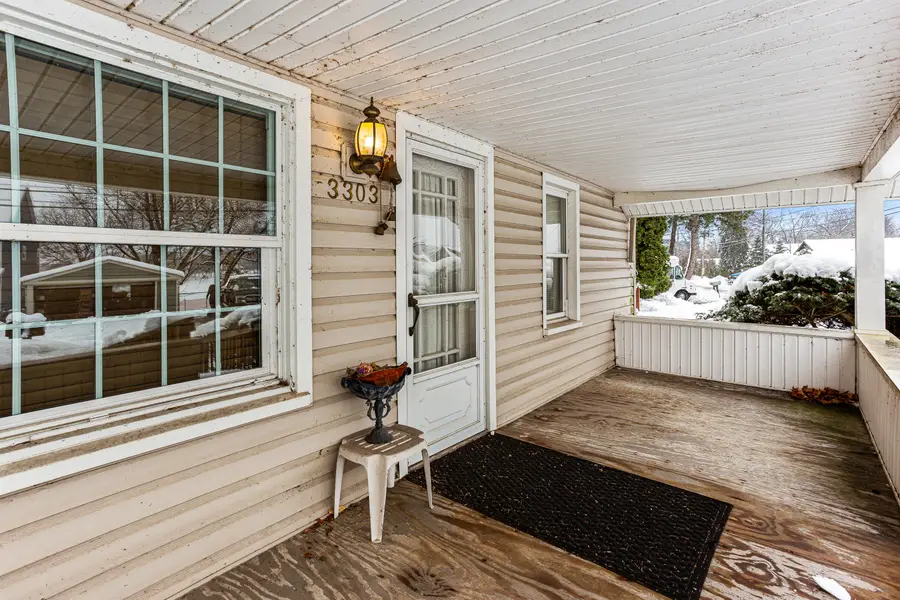 3303 Lexington Road, Waterford, MI 48328 - Image #2