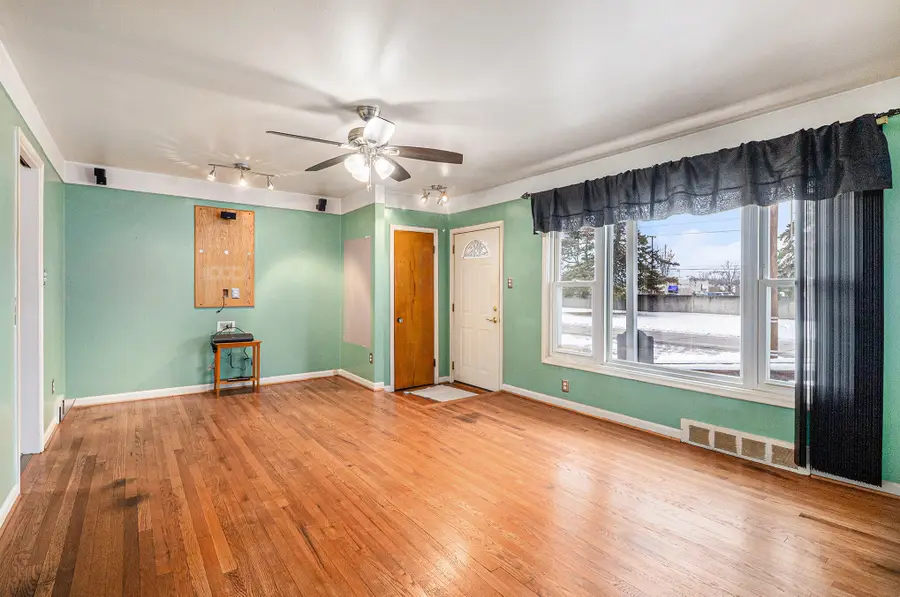 30801 Pardo Street, Garden City, MI 48135 - Image #3