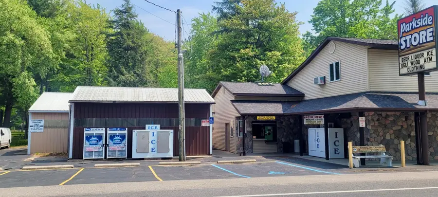 8587 W Silver Lake Road, Mears, MI 49436 - Image #2