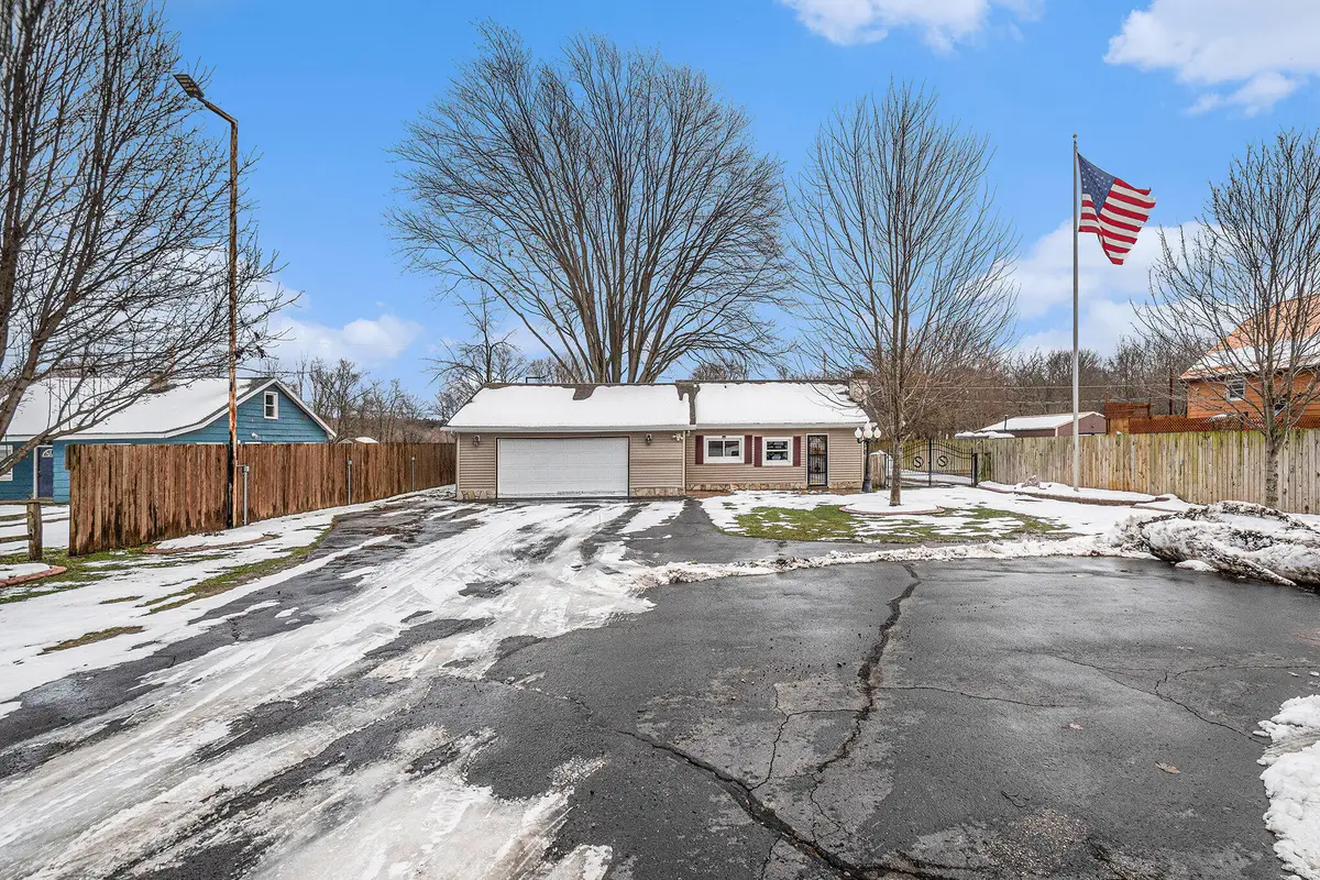 2743 N M-140, Watervliet, MI 49098 - Image #1