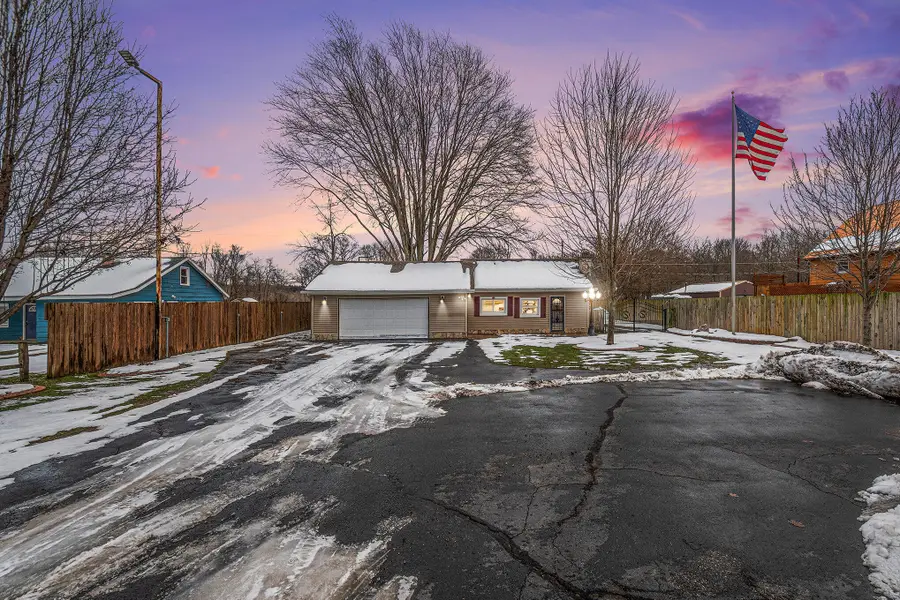 2743 N M-140, Watervliet, MI 49098 - Image #2