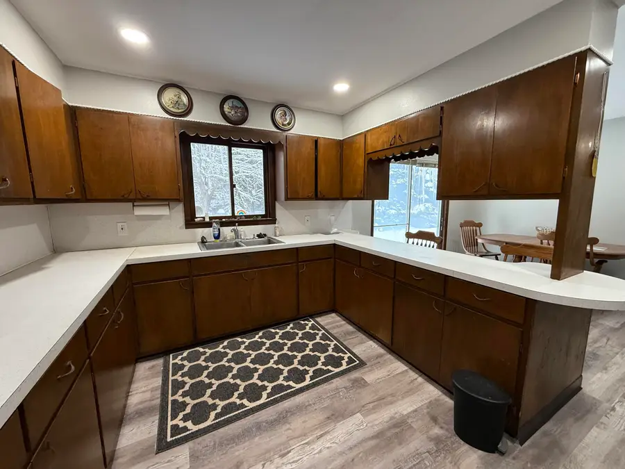 2404 W Arthur Road, New Era, MI 49446 - Image #2