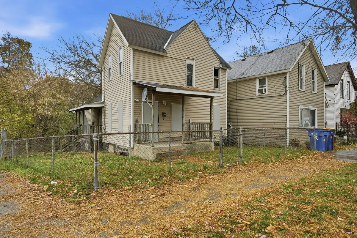 877 Oakland Avenue Sw, Grand Rapids, MI 49503 - Image #1