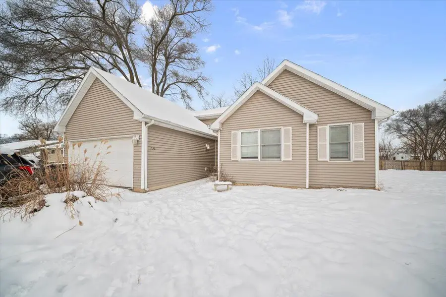238 Harvey Street, Lawton, MI 49065 - Image #2