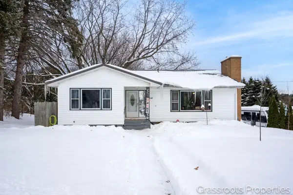 4518 Elm Street, New Era, MI 49446