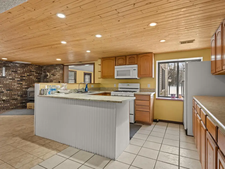 3175 Strand Road, Muskegon, MI 49445 - Image #3