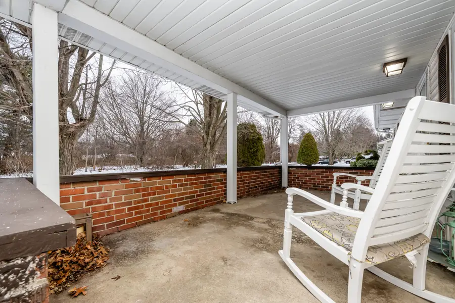 966 Wedgewood Road, Saint Joseph, MI 49085 - Image #2