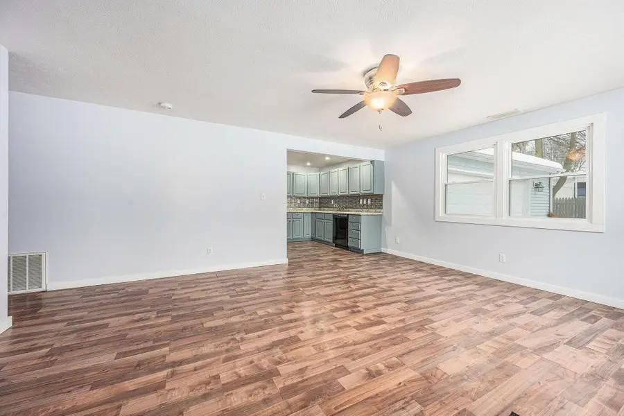 10350 S Sprinkle Road, Vicksburg, MI 49097 - Image #3