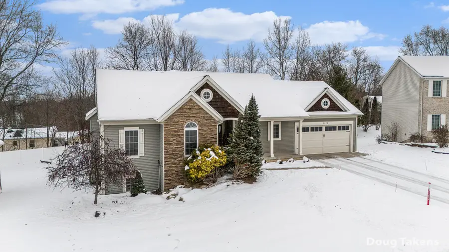 5262 Naples Cedar Drive Sw, Wyoming, MI 49519 - Image #3