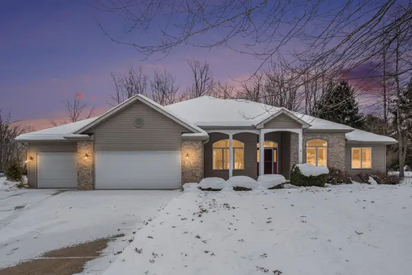 146 Steamburg Drive, East Leroy, MI 49051