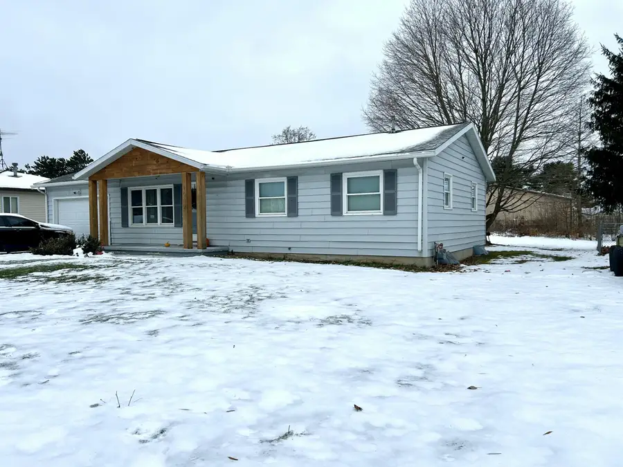 1012 N Greenlawn Drive, Sturgis, MI 49091 - Image #2