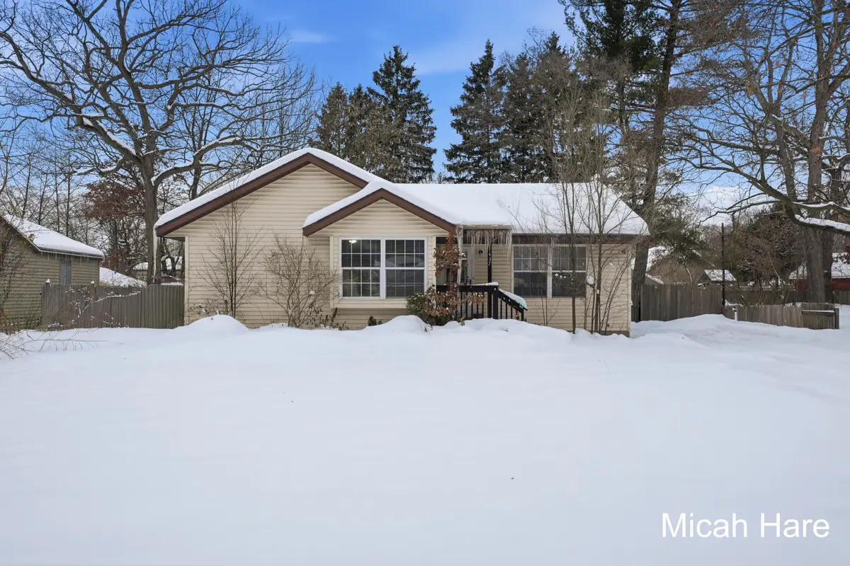 1437 Carlton Street, Muskegon, MI 49442 - Image #1