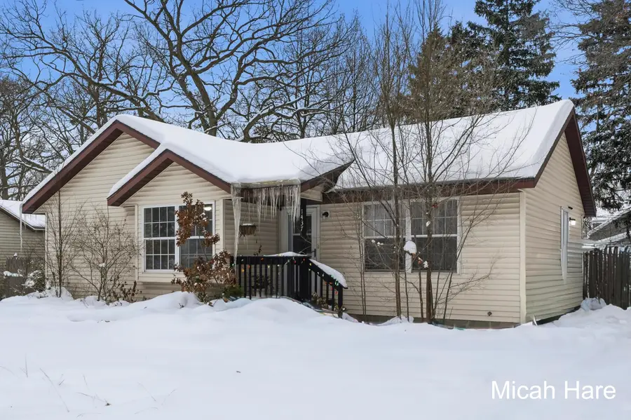 1437 Carlton Street, Muskegon, MI 49442 - Image #2