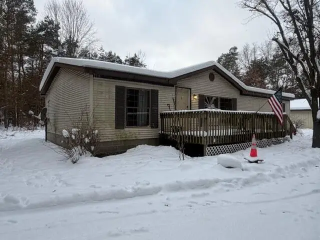 5237 S Chestnut Avenue, Newaygo, MI 49337 - Image #1