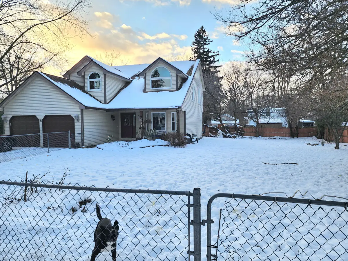 9119 Garfield Drive, Whitmore Lake, MI 48189 - Image #1