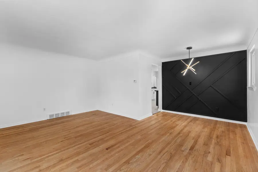 21310 Gardner Street, Oak Park, MI 48237 - Image #3