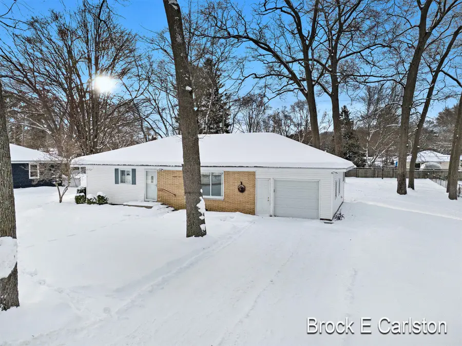 1901 Maryland Boulevard, Norton Shores, MI 49441 - Image #3