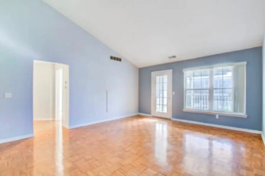 712 W Barrington Circle, Jackson, MI 49203 - Image #3