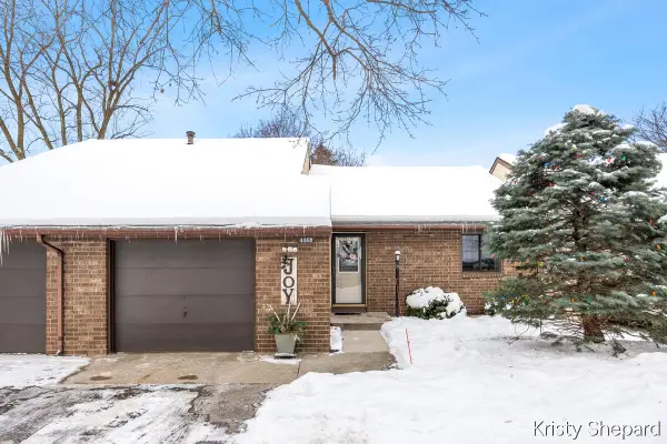 4308 Indian Spring Drive Sw #29, Grandville, MI 49418