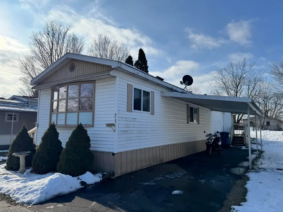 71 Oneida, Adrian, MI 49221 - Image #2