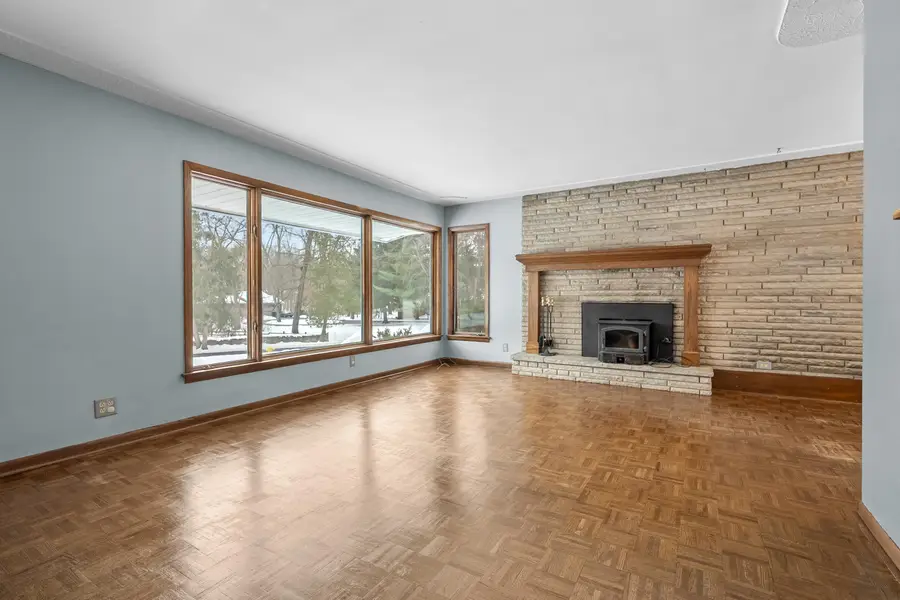 205 Wahwahtaysee Way, Battle Creek, MI 49015 - Image #3