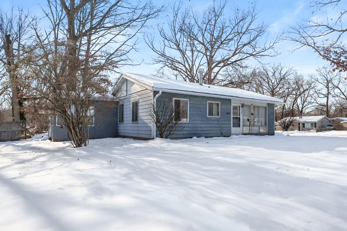 1324 E Mosel Avenue, Kalamazoo, MI 49004 - Image #1