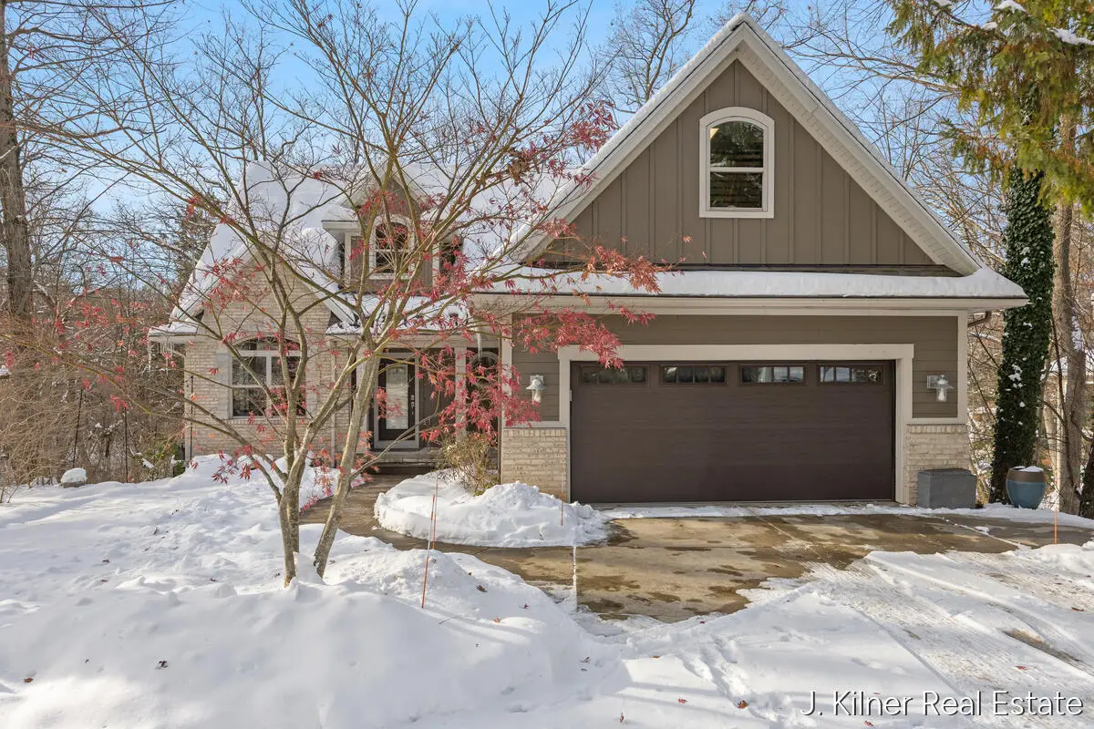 4857 Division Avenue N, Comstock Park, MI 49321 - Image #1