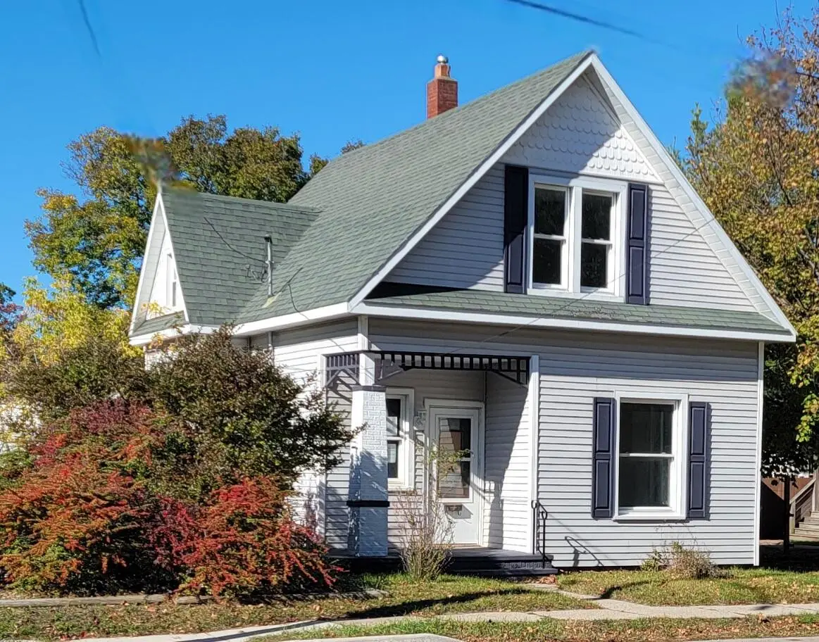 260 Fremont Street, Manistee, MI 49660 - #1