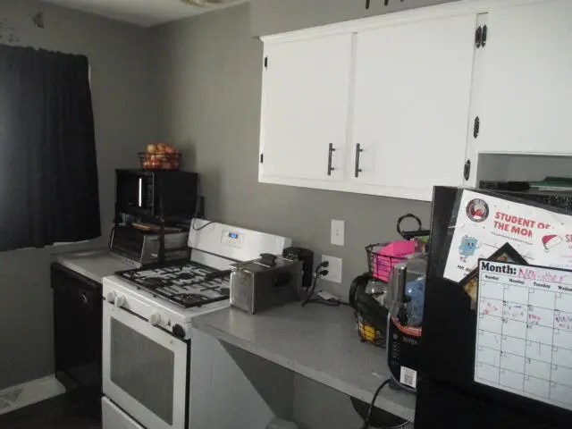 865 Carrier Creek Boulevard Ne, Grand Rapids, MI 49503 - Image #2