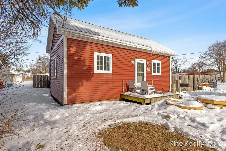 1510 W Stewart Street, Owosso, MI 48867 - Image #2