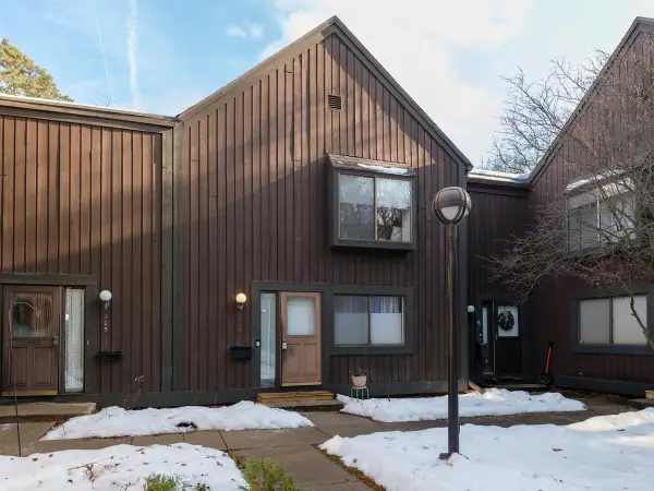 107 Inverness Court, Kalamazoo, MI 49006