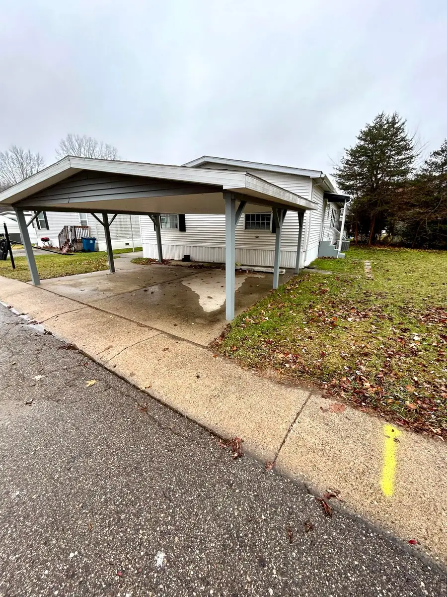 278 E Birdsall Drive E, Battle Creek, MI 49037 - Image #2