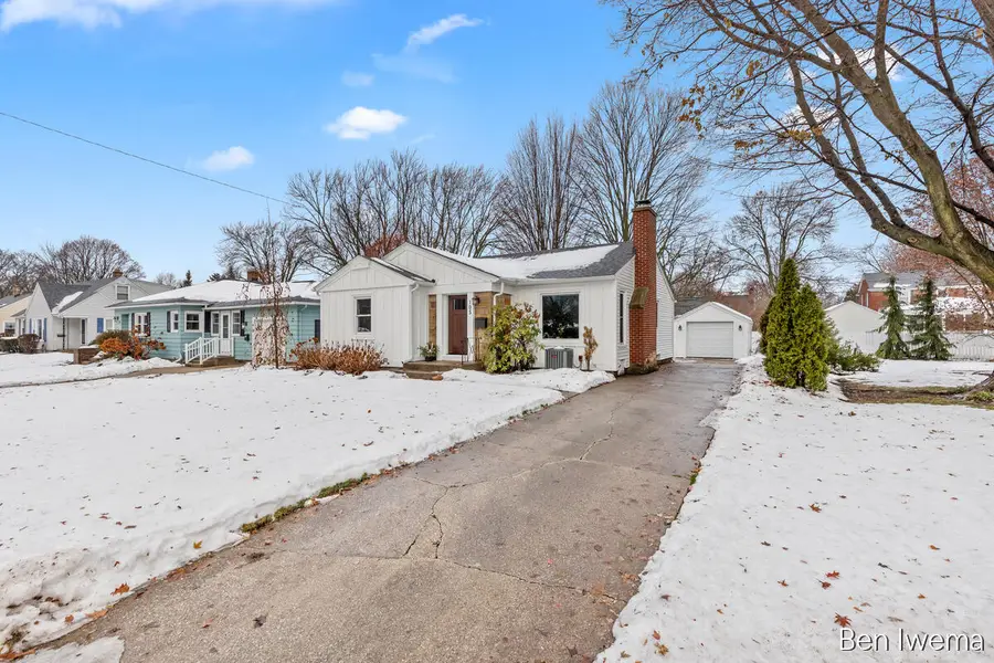 105 E 31st Street, Holland, MI 49423 - Image #3