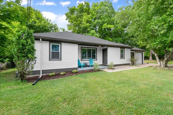 2610 32nd Street Se, Kentwood, MI 49512