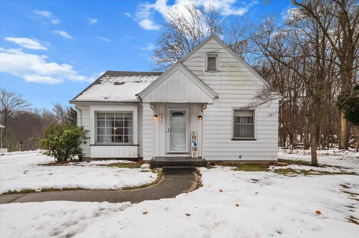 8634 Division Court Se, Byron Center, MI 49315 - Image #1